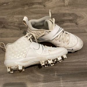 Nike Youth Baseball Cleat
